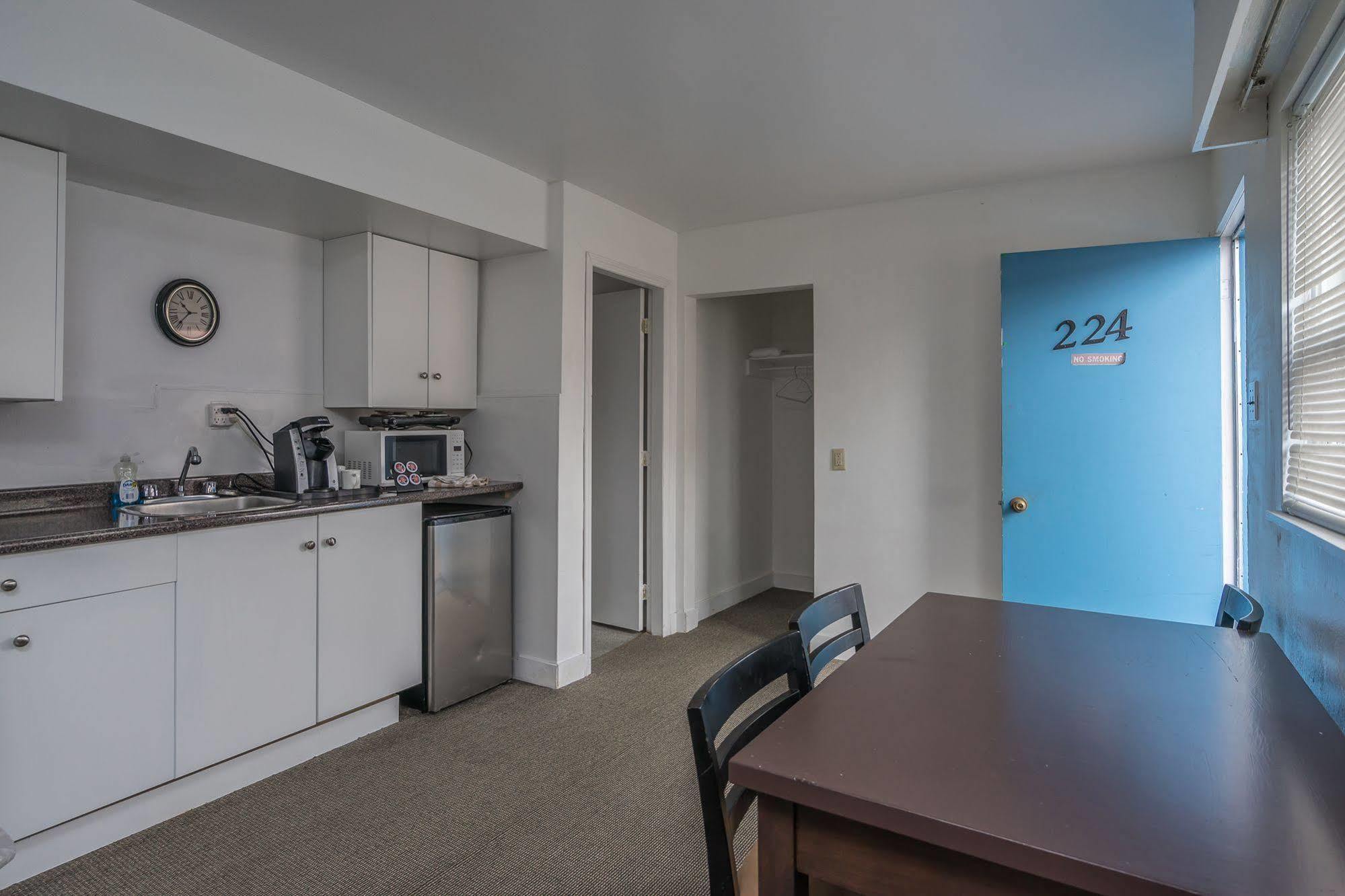 Castaway Motel Nanaimo Dış mekan fotoğraf